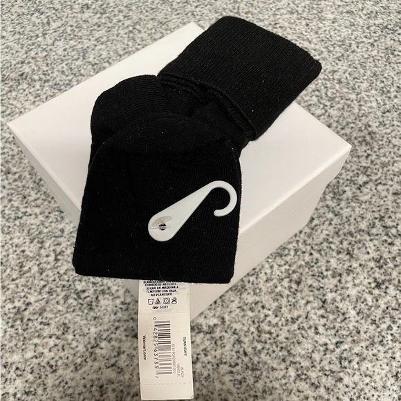 NWT “NOBO” Black “TURN CUFF” Socks-( NO BOUNDARIES) - Fits for Shoe Sizes 8-12 - Picture 5 of 10